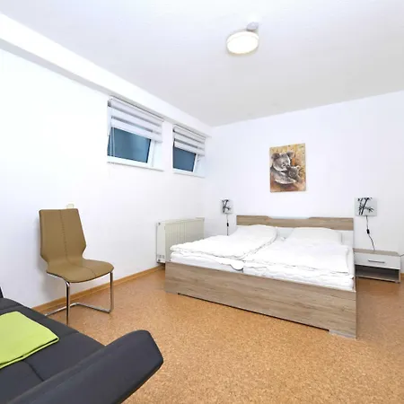 In Mit Eigener Terrasse, Cleaning Included Apartment